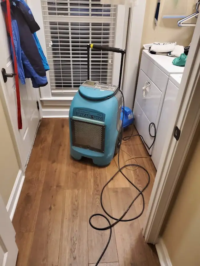 Commercial dehumidifier deployed for Crawl Space Restoration in East Aurora